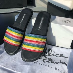 ALICE + OLIVIA SLIDES